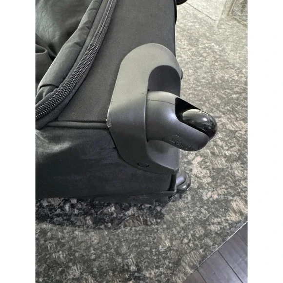 Kipling Darcey SmallRolling Luggage 22 WL4766 (Black)